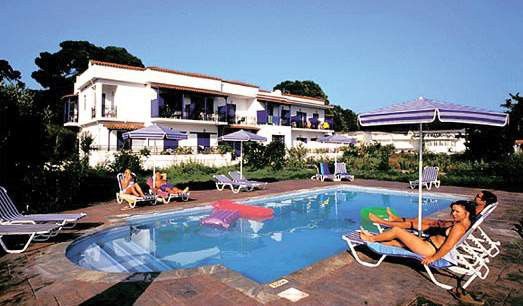Hotel Zeus à Koukounaries Extérieur photo